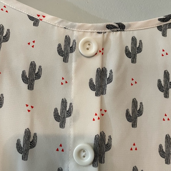 Cactus Print V-Neck Button Back Blouse - Picture 5 of 6